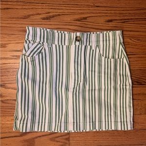 forever 21 white and green skirt // size S